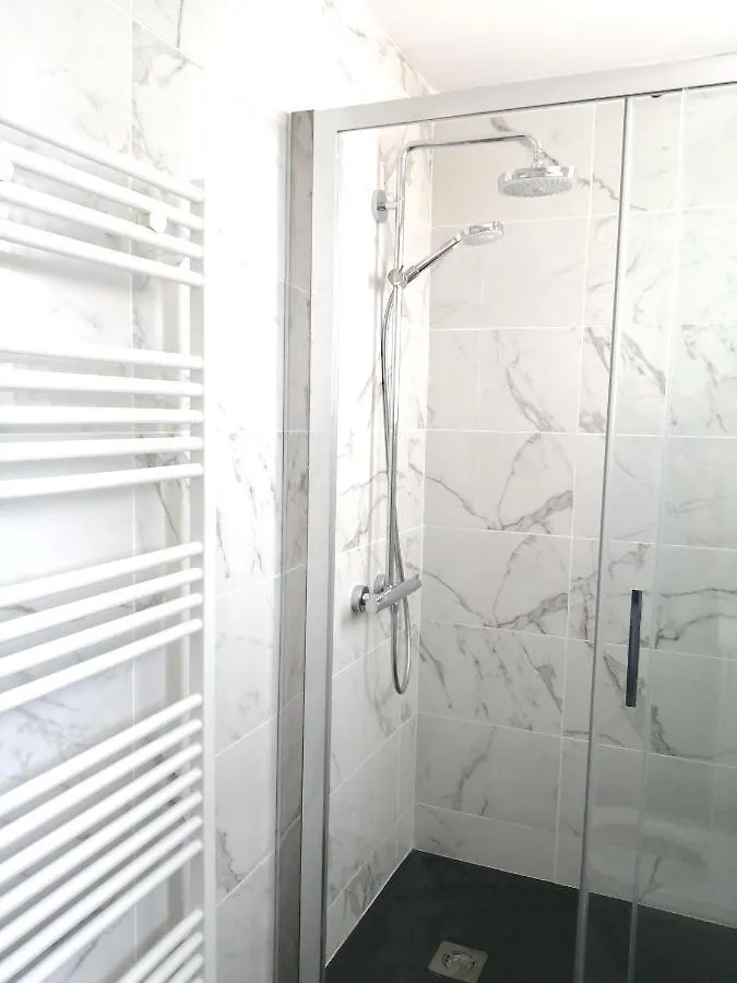 Studio A Guethary A 150 M De La Plage Avec Jardin Clos